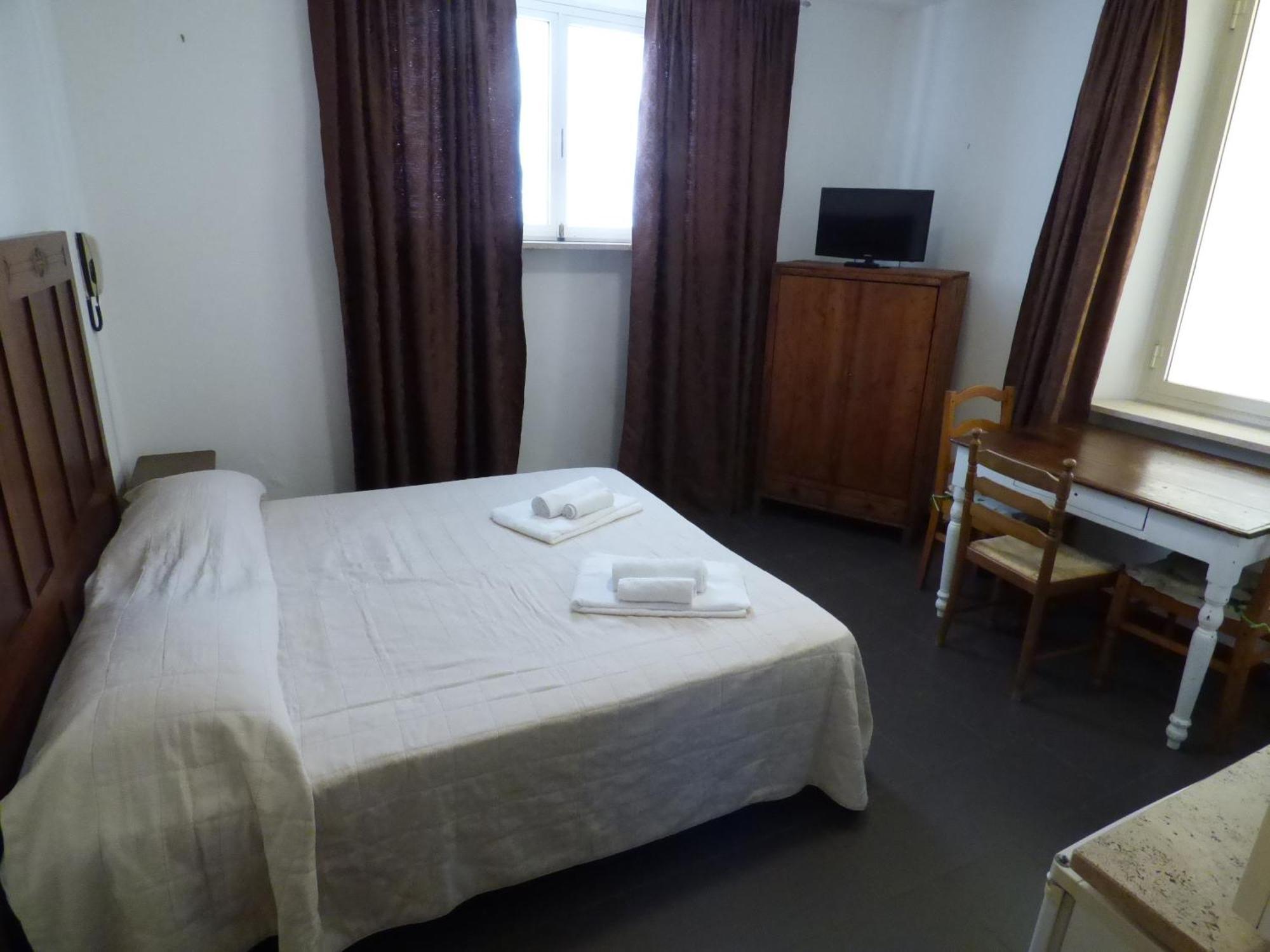 Holiday Matteotti Montecatini Terme Bagian luar foto